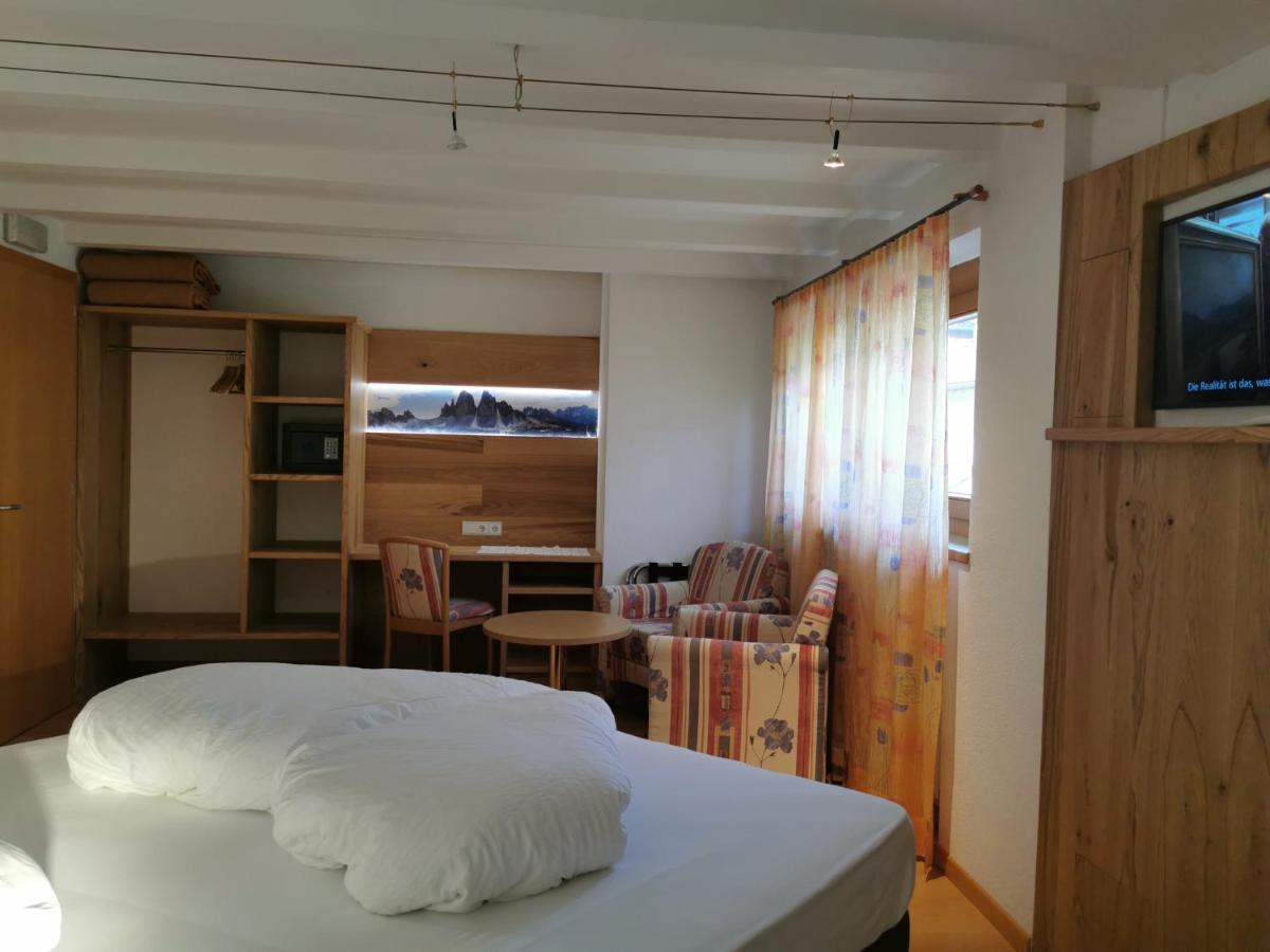 Hotel Akelei Brunico Bagian luar foto
