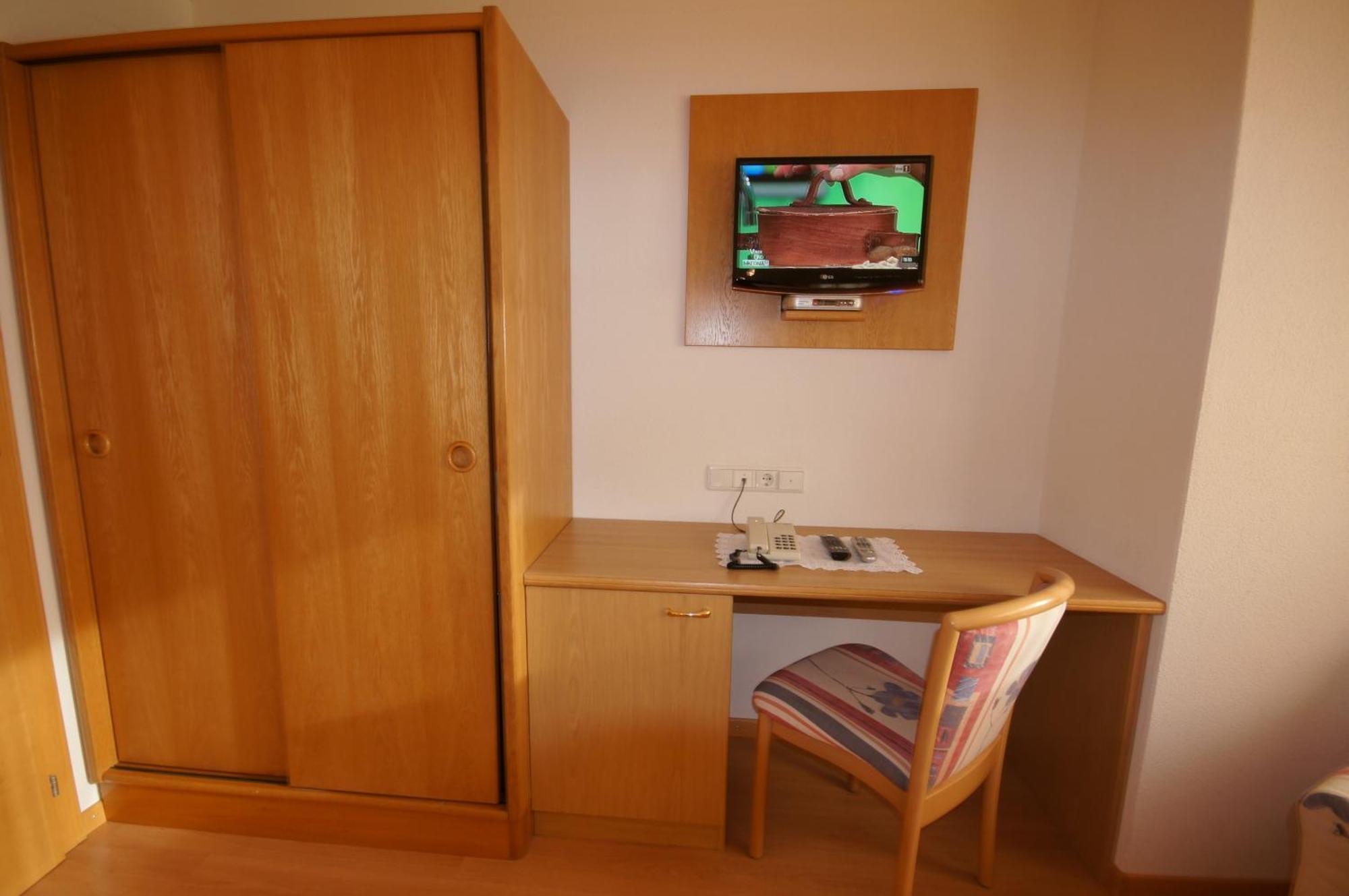 Hotel Akelei Brunico Ruang foto