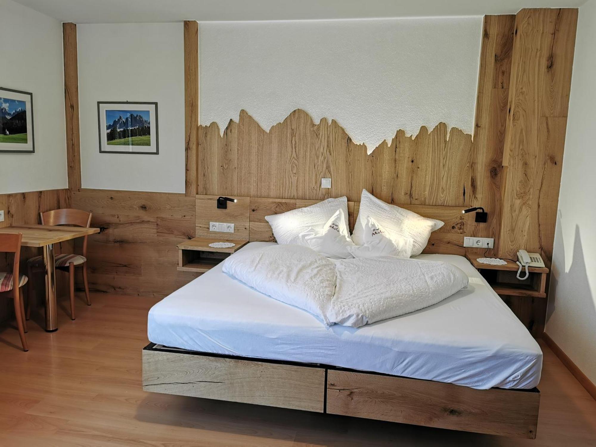 Hotel Akelei Brunico Bagian luar foto
