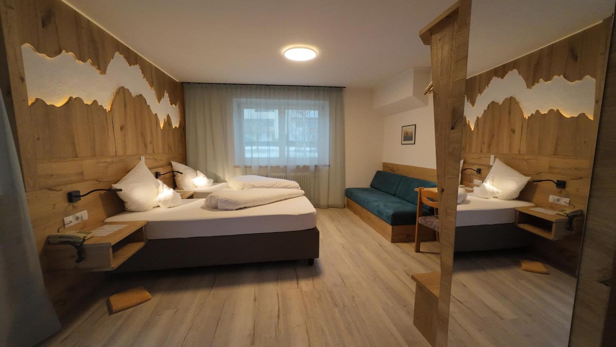 Hotel Akelei Brunico Bagian luar foto