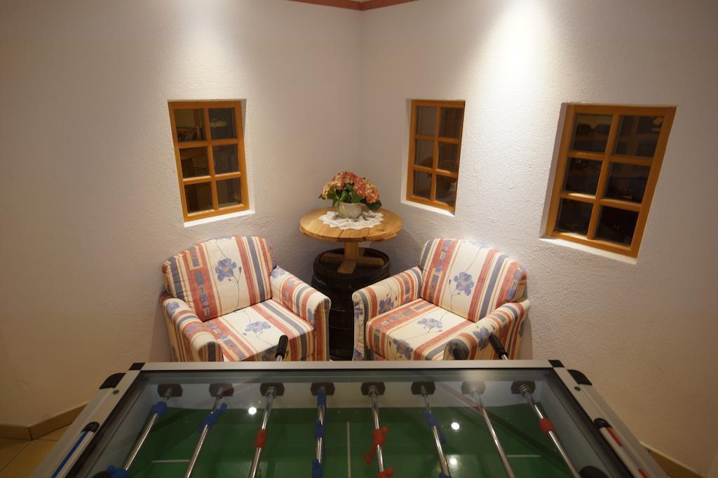 Hotel Akelei Brunico Bagian luar foto