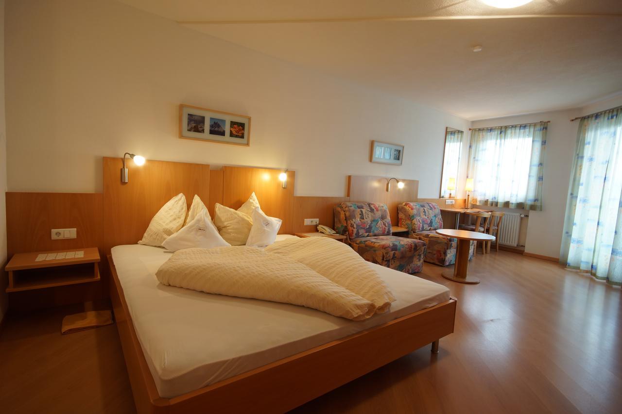 Hotel Akelei Brunico Bagian luar foto